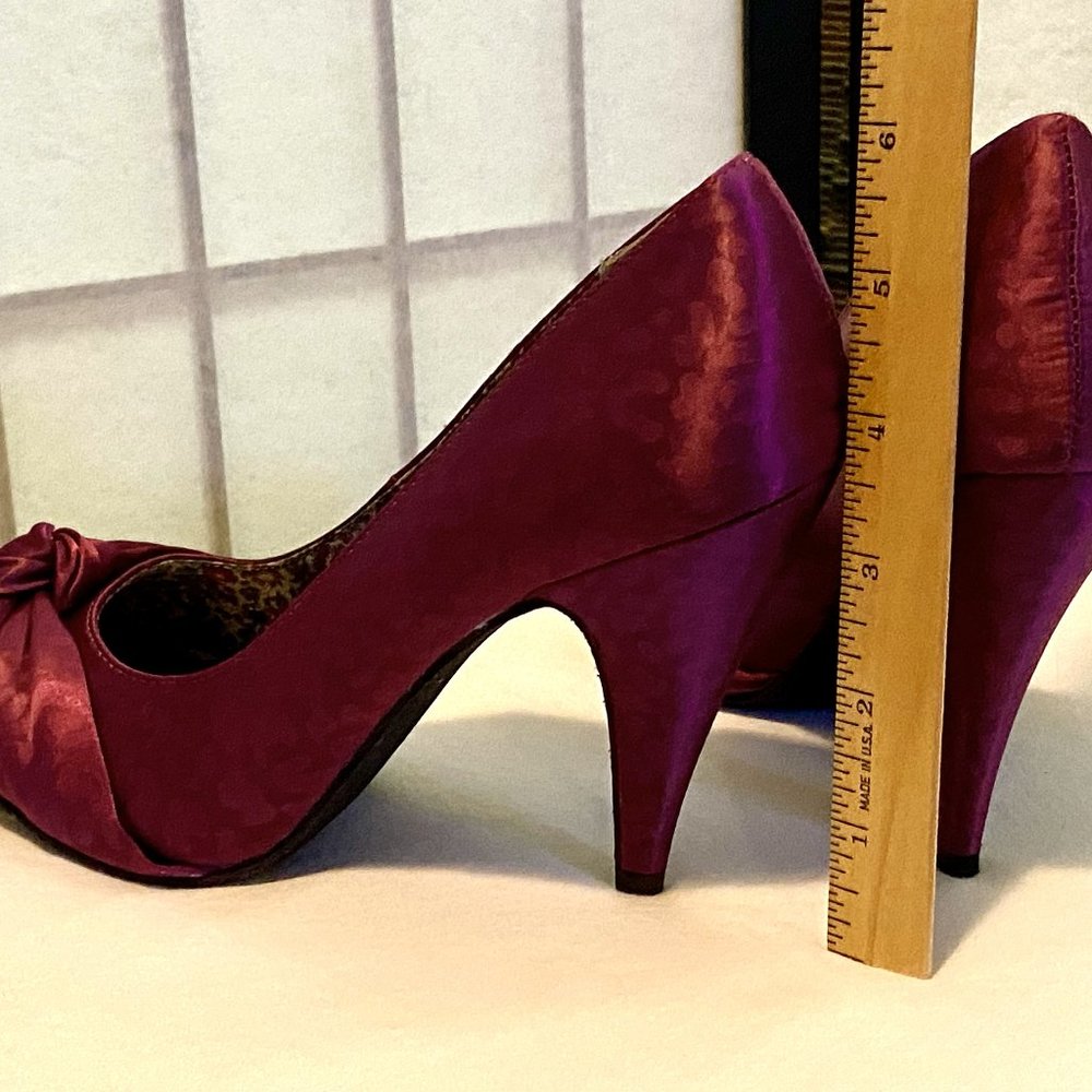 Rocket Dog Satin Leopard Print Knotted Low Toe Heeled Pump Purple Tonal 6.5M - Picture 8 of 13